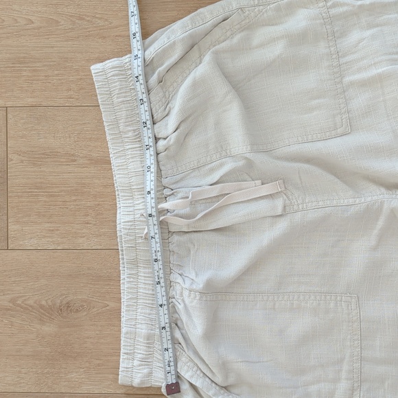 SPLENDID, linen cream white pants size medium - Picture 2 of 6